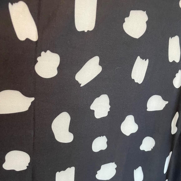 NWT Urban Threads oversized splodge print tshirt dress in black 10 - Picture 6 of 8